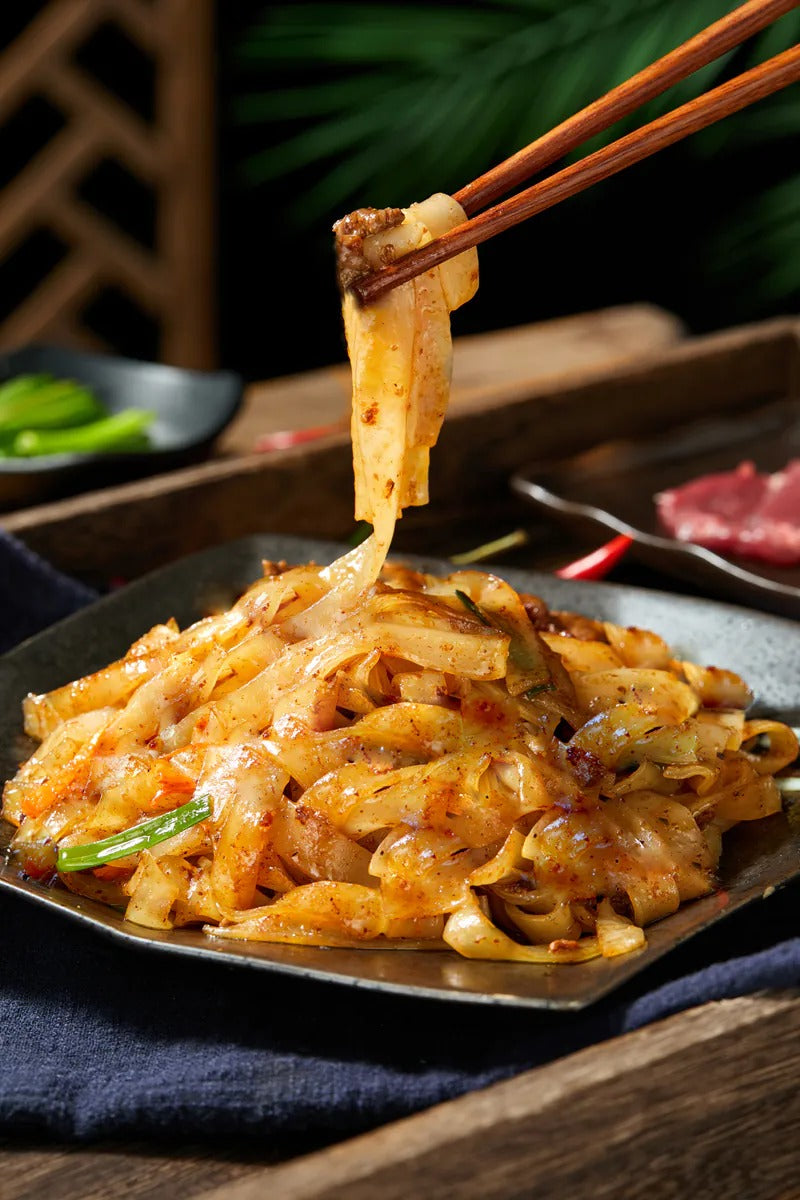 The Upper Flat Rice Noodles with Minced Beef Brisket 275G